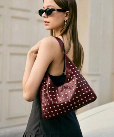 Cartera de Tachas