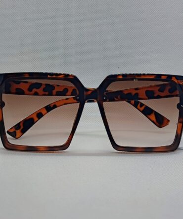 Lentes de sol cuadrados grandes de color animal print
