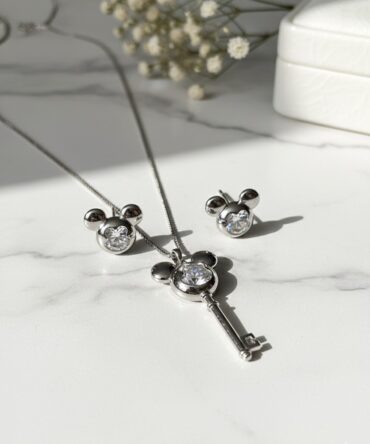 Set de cadena y zarcillos